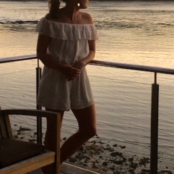 TIGERLILY Lozents Lilac Mauve Broderie Off The Shoulder Playsuit NWT RRP$170 - Picture 10 of 16